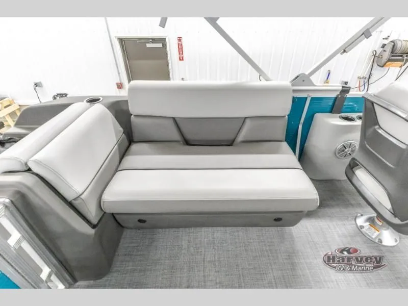 Slide: The Image of Vectra Sport 23 XT 2025 - 13