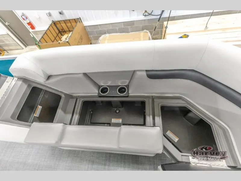 Slide: The Image of Vectra Sport 23 XT 2025 - 24