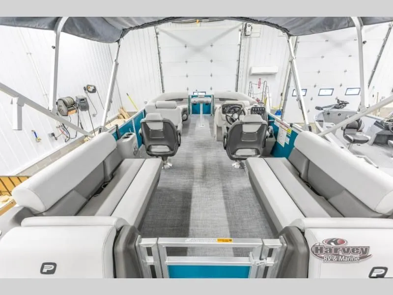 Slide: The Image of Vectra Sport 23 XT 2025 - 6