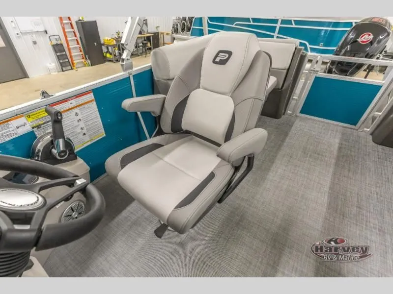 Slide: The Image of Vectra Speed 23 XT 2025 - 19