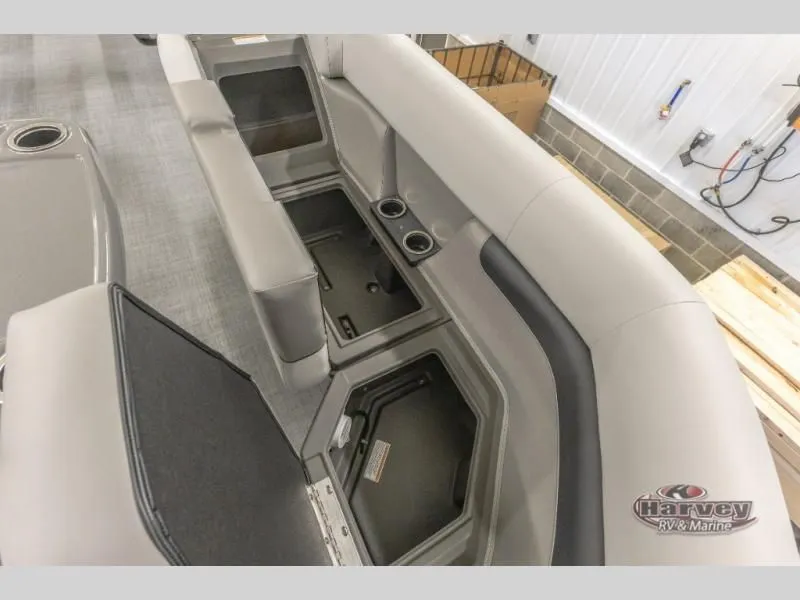 Slide: The Image of Vectra Speed 23 XT 2025 - 25