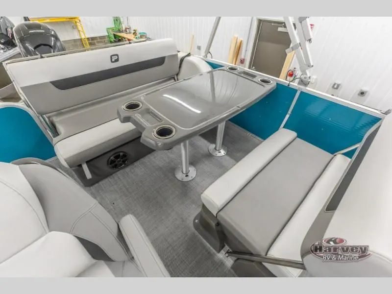 Slide: The Image of Vectra Sport 23 RL 2025 - 11