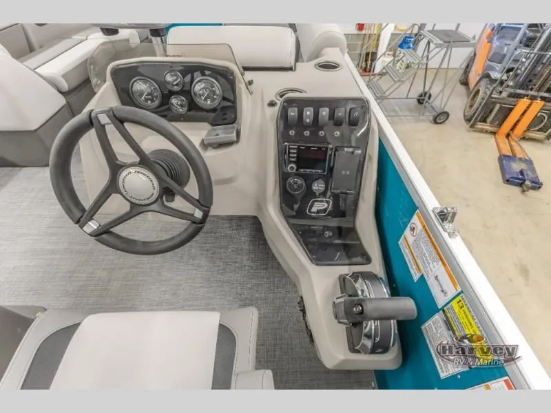 Slide: The Image of Vectra Sport 23 RL 2025 - 16