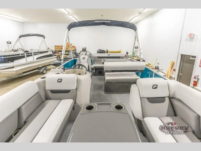 Slide: The Image of Vectra Sport 23 RL 2025 - 7