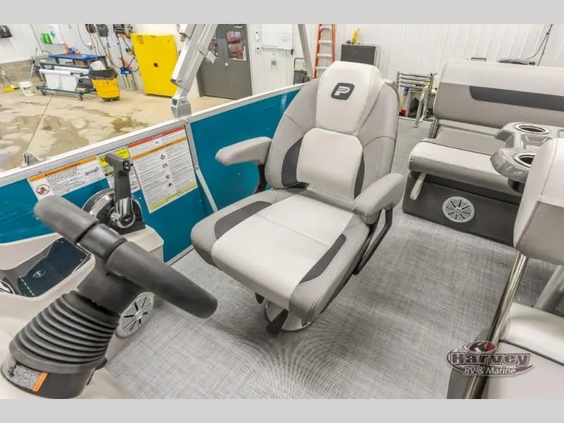 Slide: The Image of Vectra Classic 21 RL 2025 - 14