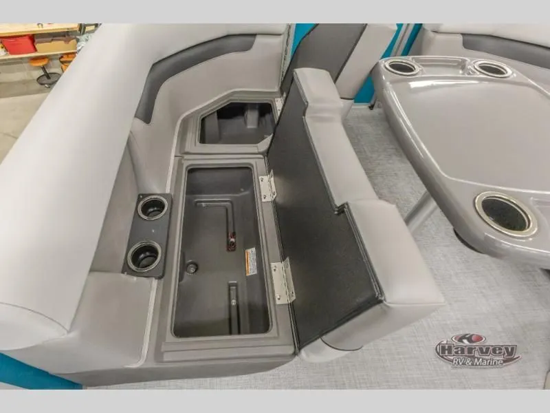 Slide: The Image of Vectra Classic 21 RL 2025 - 18