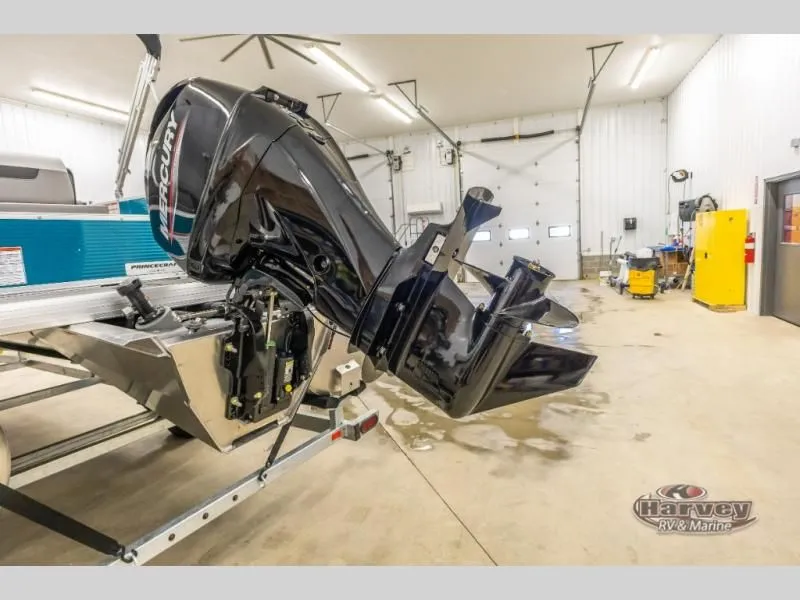 Slide: The Image of Vectra Classic 21 RL 2025 - 4