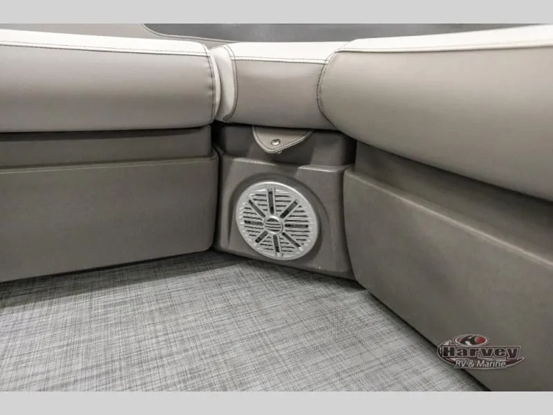 Slide: The Image of Vectra Sport 21 L 2025 - 24