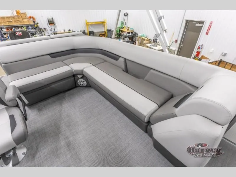 Slide: The Image of Vectra Speed 23 L 2025 - 11