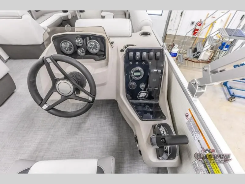 Slide: The Image of Vectra Speed 23 L 2025 - 15