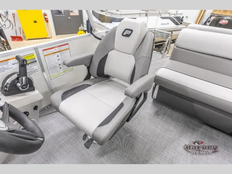 Slide: The Image of Vectra Speed 23 L 2025 - 17