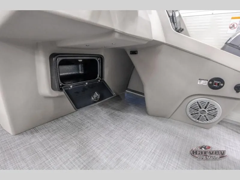 Slide: The Image of Vectra Speed 23 L 2025 - 18