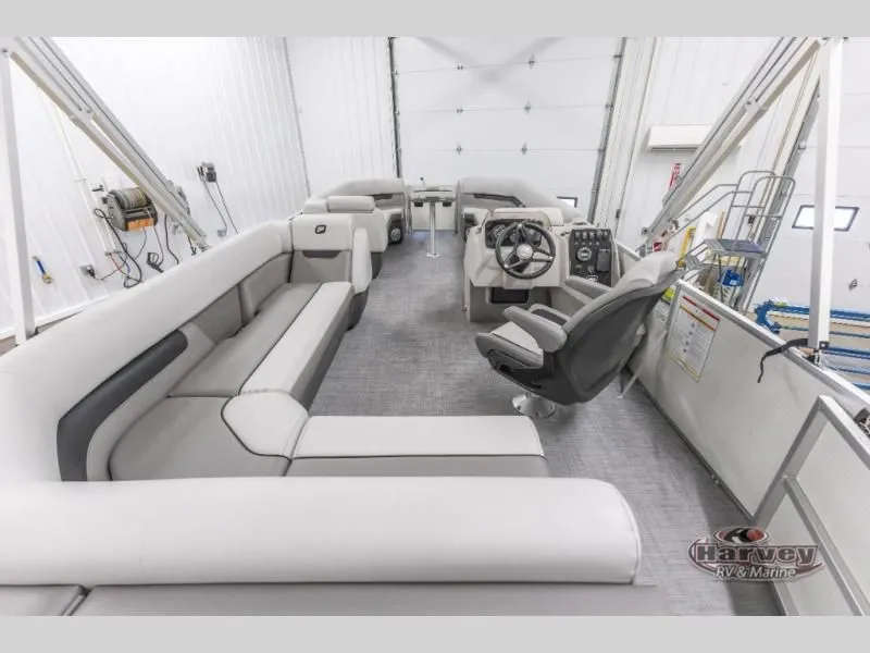 Slide: The Image of Vectra Speed 23 L 2025 - 6