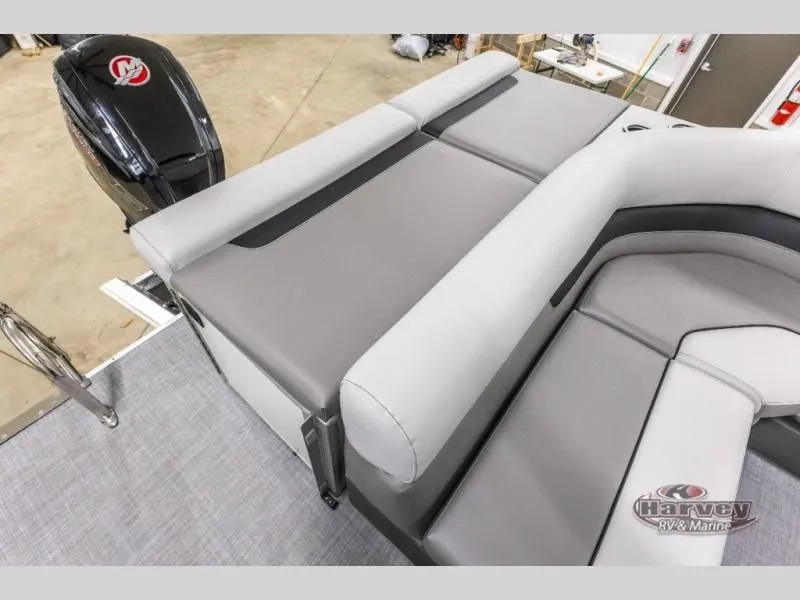 Slide: The Image of Vectra Speed 23 L 2025 - 9