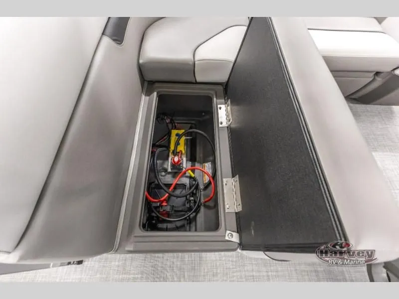 Slide: The Image of Vectra Sport 21 L 2025 - 12