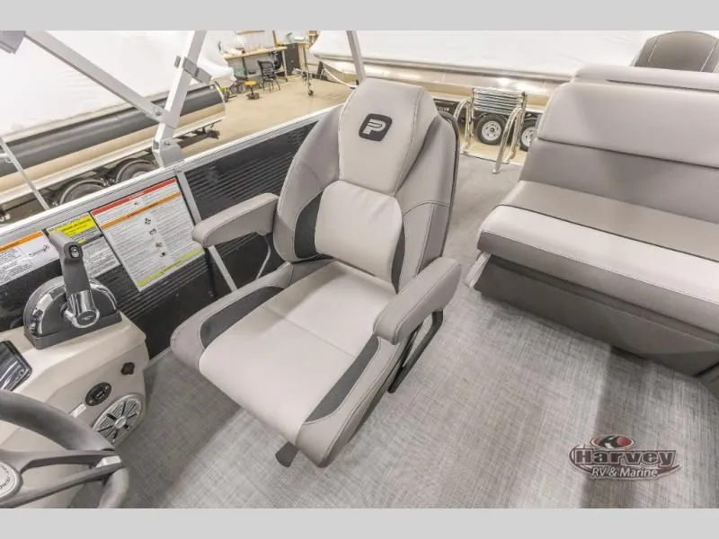 Slide: The Image of Vectra Sport 21 L 2025 - 15