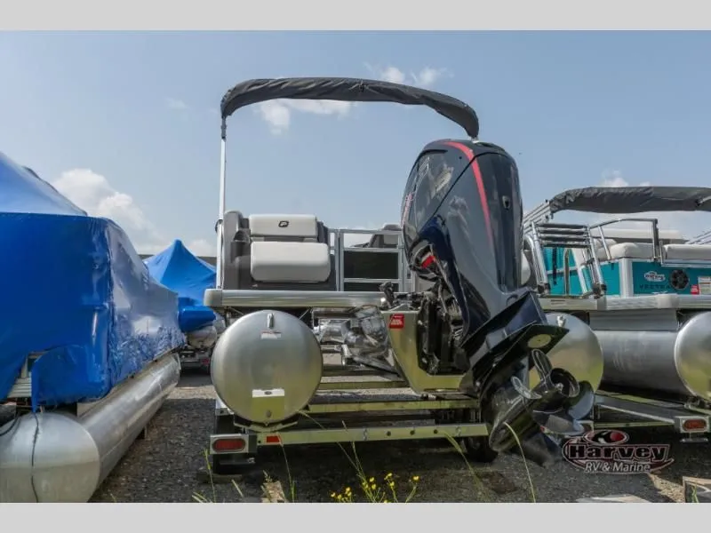 Slide: The Image of Vectra Speed 23 XT 2025 - 4