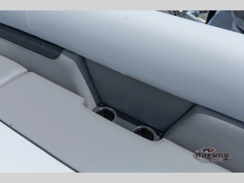 Slide: The Image of Vectra Speed 23 L 2025 - 16