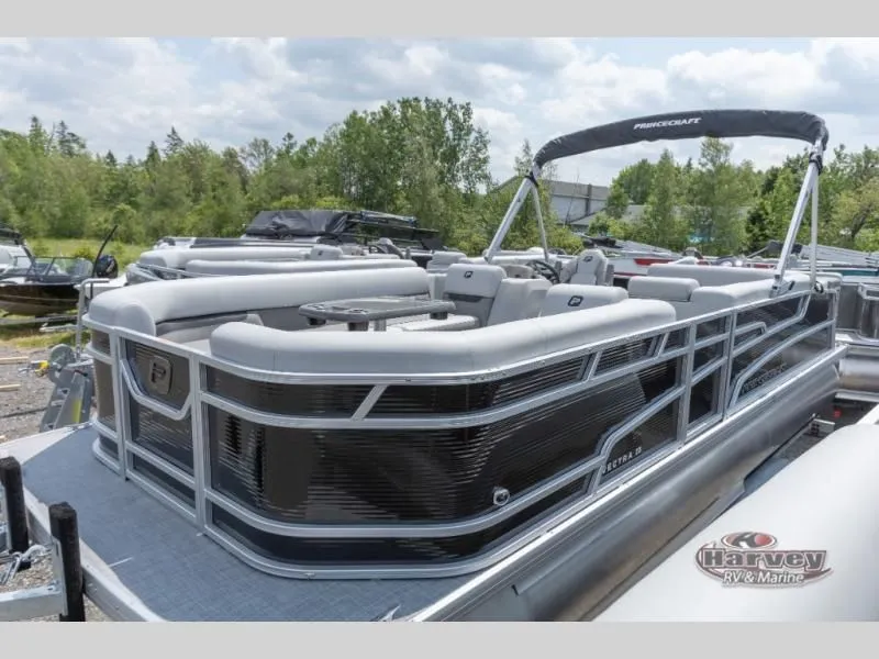 Slide: The Image of Vectra Speed 23 L 2025 - 3