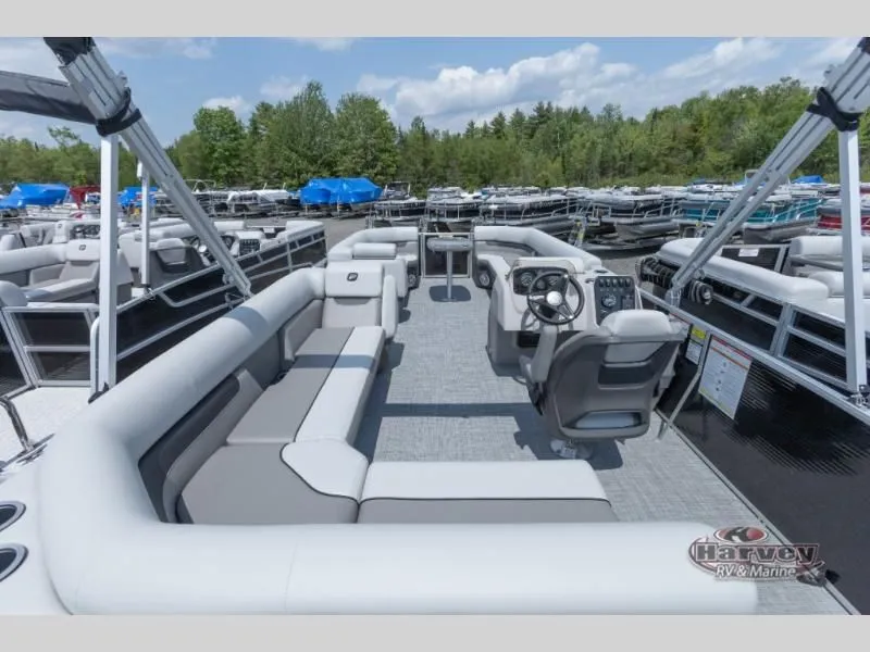 Slide: The Image of Vectra Speed 23 L 2025 - 7