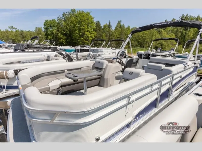 Slide: The Image of Vectra Classic 21 L 2025 - 3