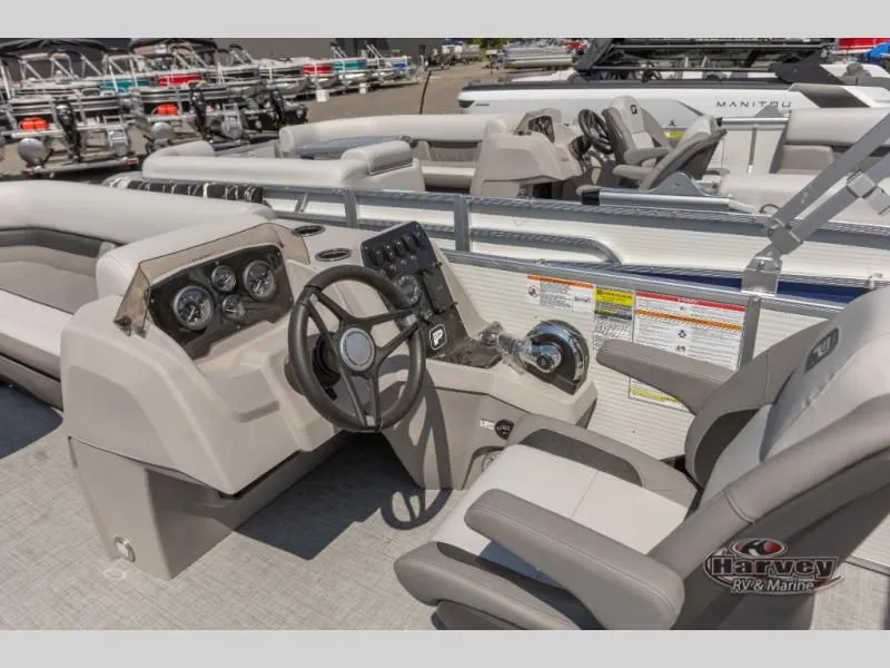 Slide: The Image of Vectra Classic 21 L 2025 - 9