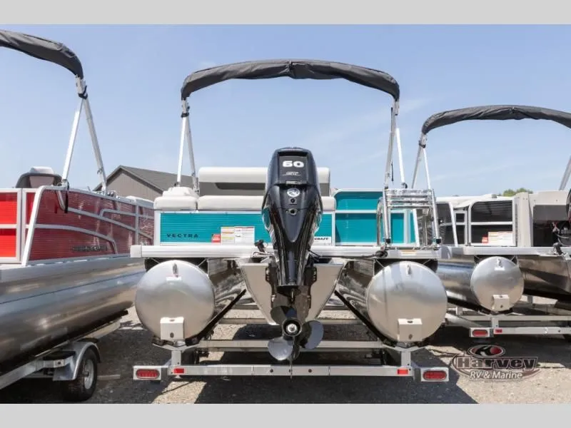 Slide: The Image of Vectra Classic 21 RL 2025 - 4