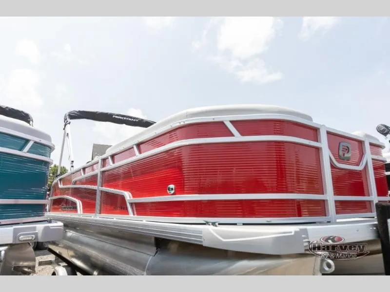 Slide: The Image of Vectra Classic 21 RL 2025 - 3