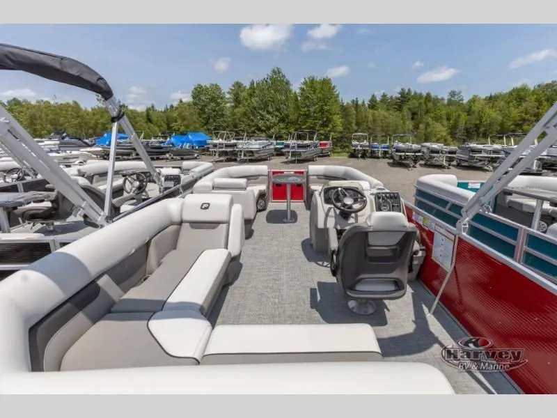 Slide: The Image of Vectra Classic 21 RL 2025 - 7