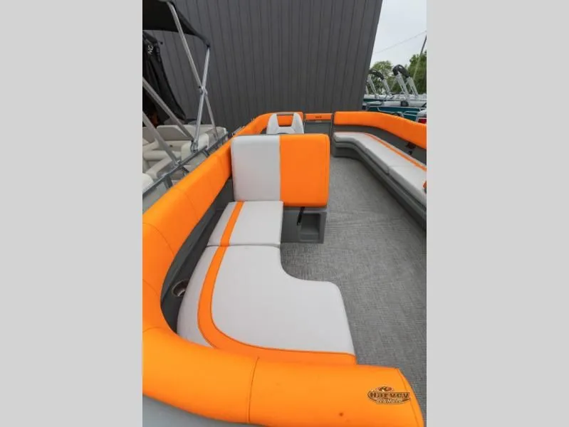 Slide: The Image of Aura 19 Quad Lounge 2025 - 6