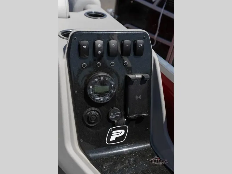 Slide: The Image of Vectra Classic 19 L 2025 - 13