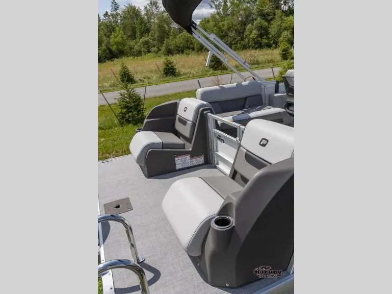 Slide: The Image of Vectra Sport 23 XT 2025 - 8