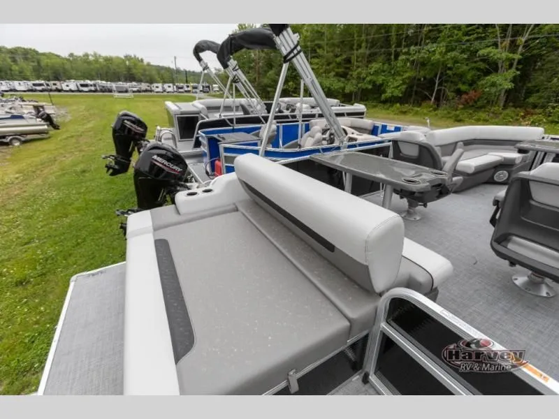 Slide: The Image of Vectra Classic 21 RL 2025 - 8