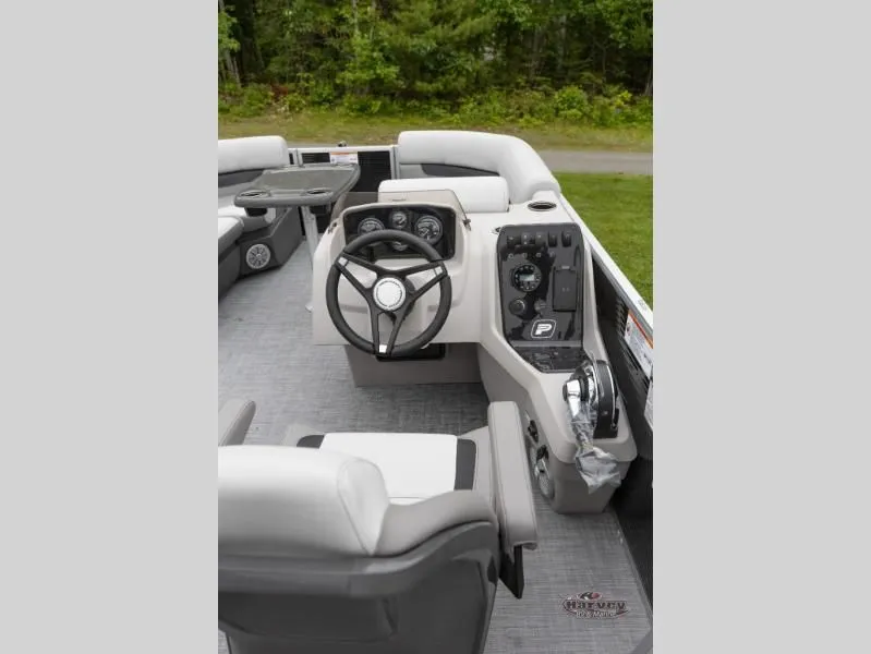 Slide: The Image of Vectra Classic 21 RL 2025 - 9