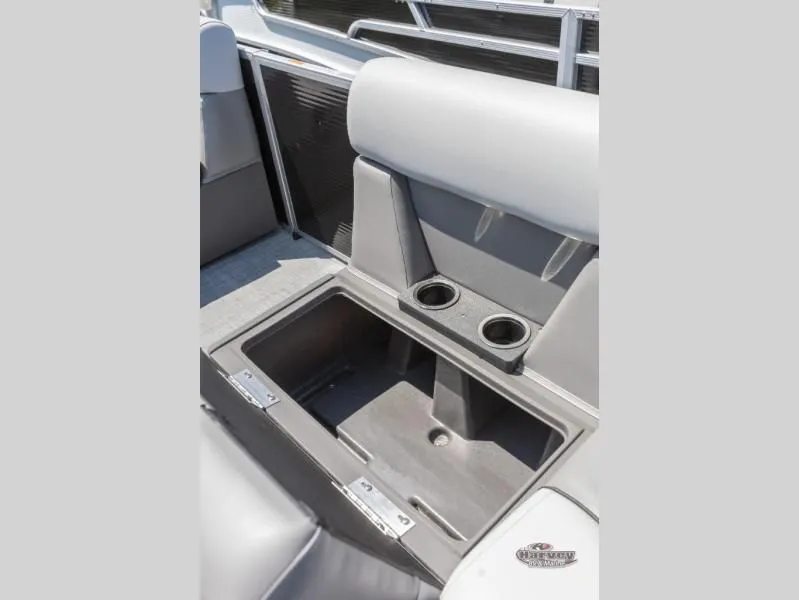 Slide: The Image of Sportfisher Sport 23-2RS 2025 - 14