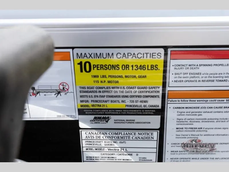 Slide: The Image of Vectra Classic 21 L 2025 - 15