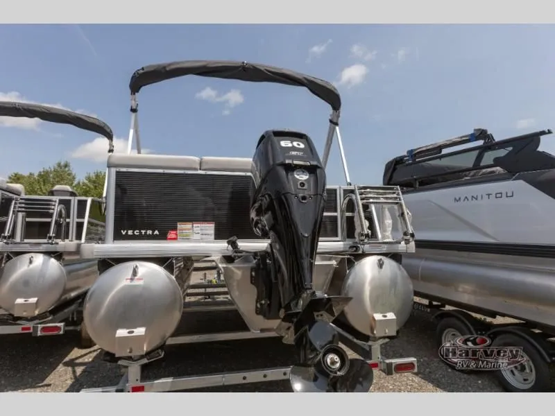 Slide: The Image of Vectra Classic 21 L 2025 - 4