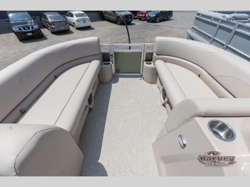 Slide: The Image of VLS Quad Lounge - 21 FT 2025 - 12