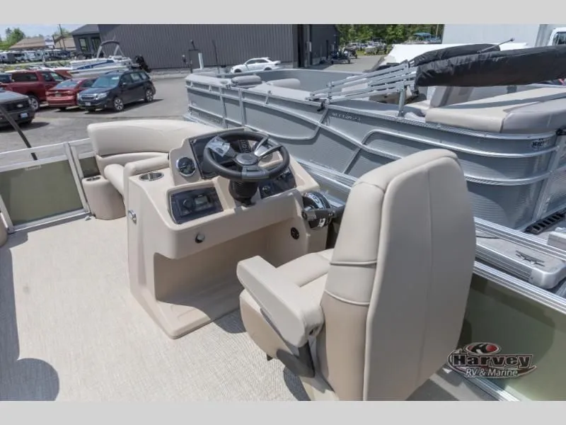 Slide: The Image of VLS Quad Lounge - 21 FT 2025 - 8