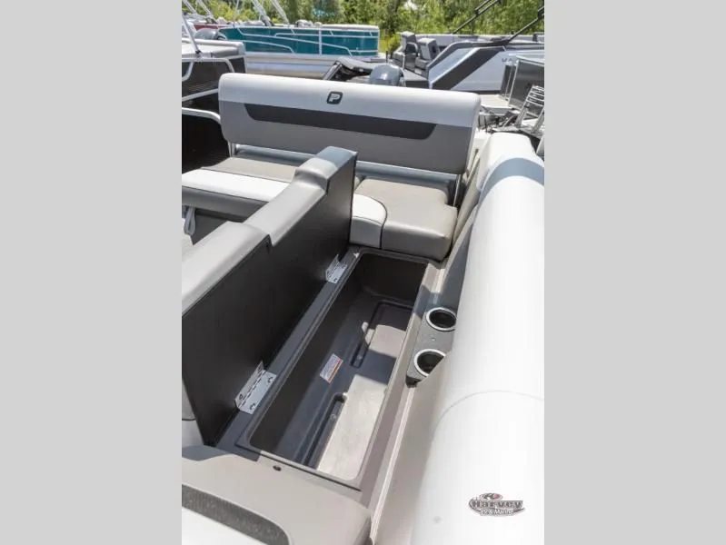 Slide: The Image of Vectra Classic 21 RL 2025 - 12