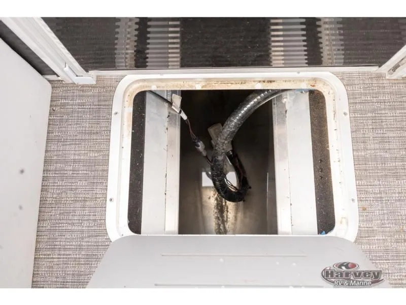 Slide: The Image of SX Series 26 SXSRTDSR 2024 - 24