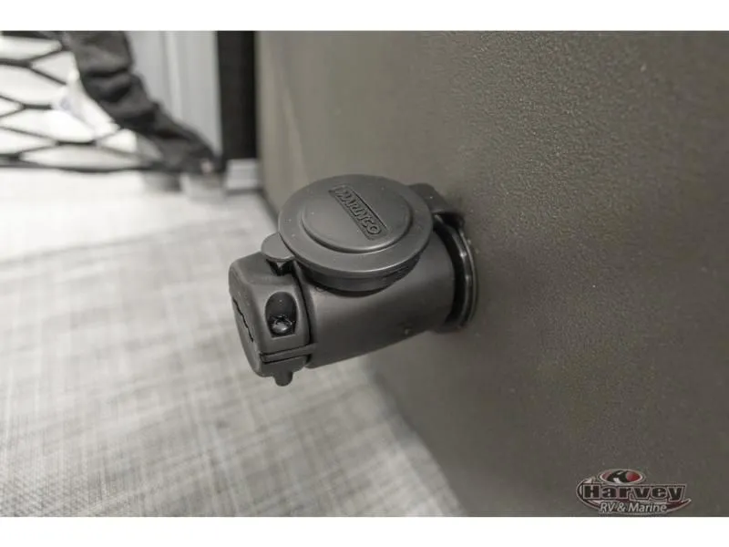 Slide: The Image of Sportfisher 21-2RS 2026 - 10