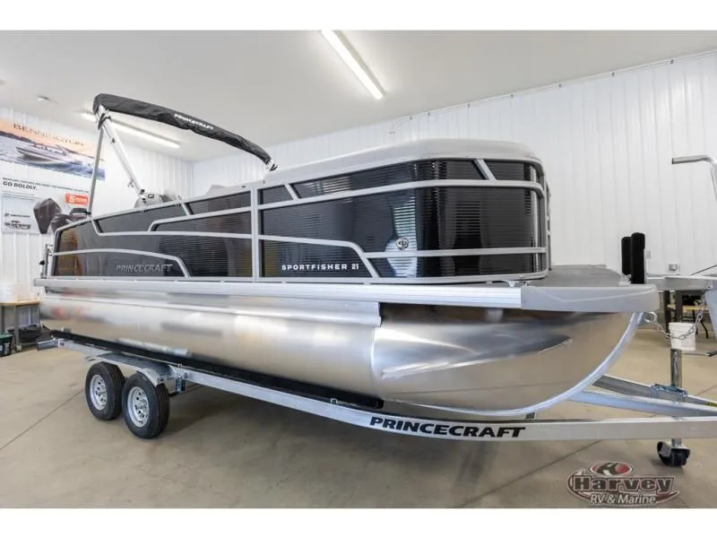 Slide: The Image of Sportfisher 21-2RS 2026 - 11