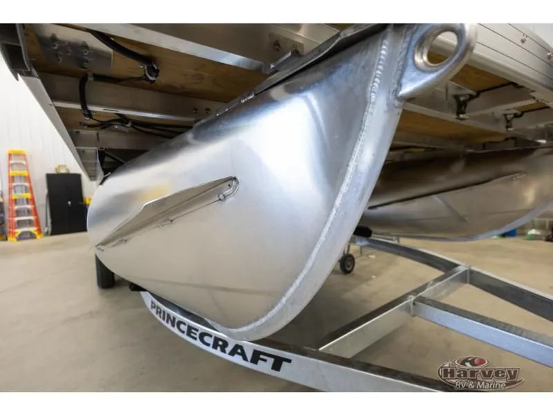 Slide: The Image of Sportfisher 21-2RS 2026 - 13