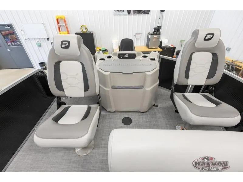 Slide: The Image of Sportfisher Classic 21-2RS 2026 - 7