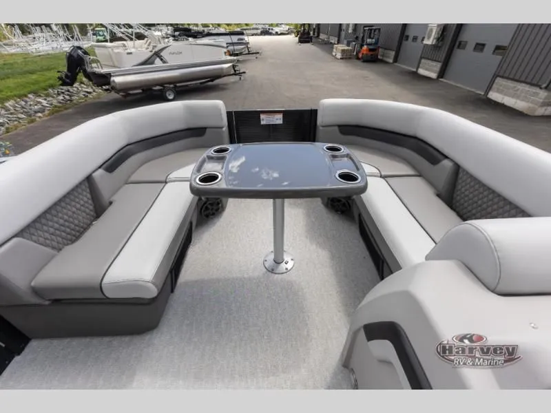 Slide: The Image of Vectra Sport 21 RL 2026 - 21