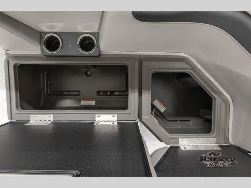 Slide: The Image of Sportfisher 21-2RS 2026 - 11