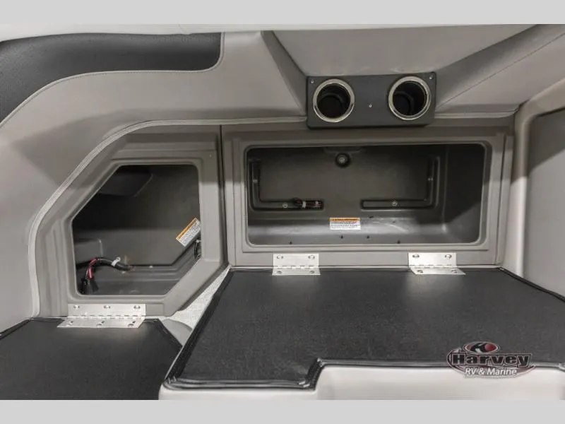 Slide: The Image of Sportfisher 21-2RS 2026 - 13