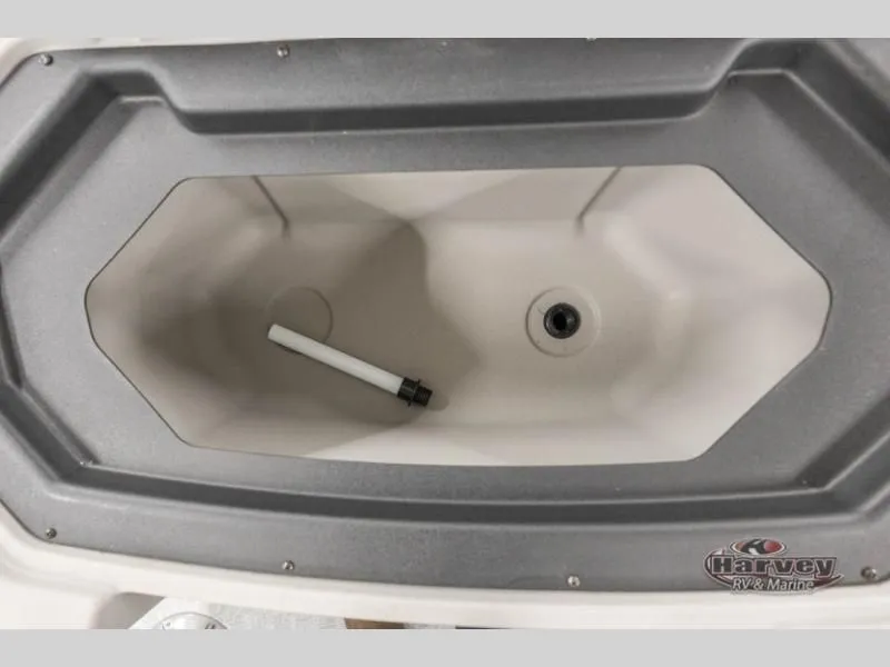 Slide: The Image of Sportfisher 21-2RS 2026 - 21