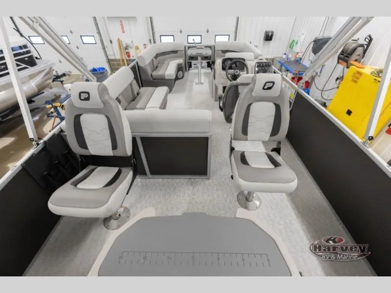 Slide: The Image of Sportfisher 21-2RS 2026 - 9